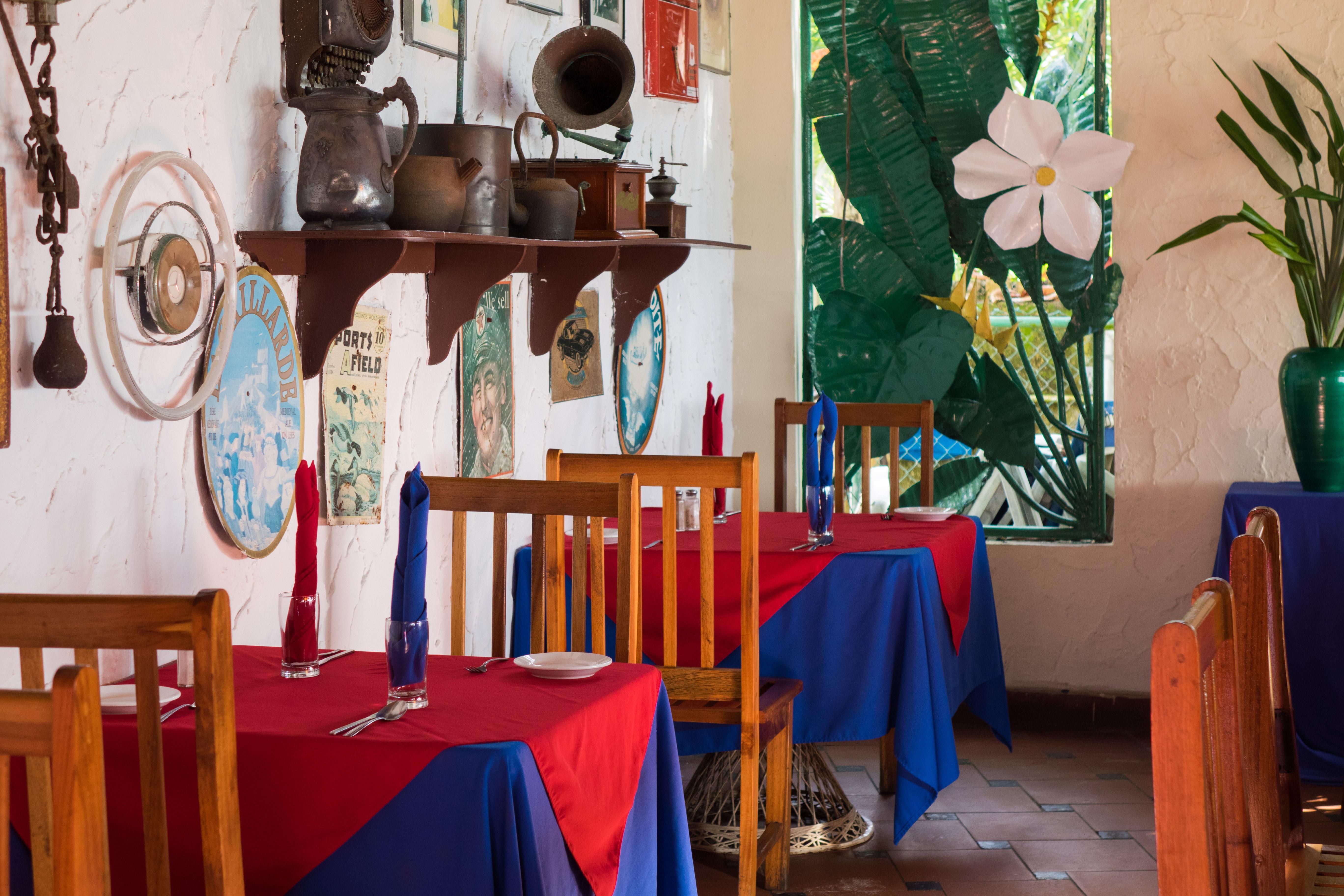 Legends Beach Resort Negril Exterior foto